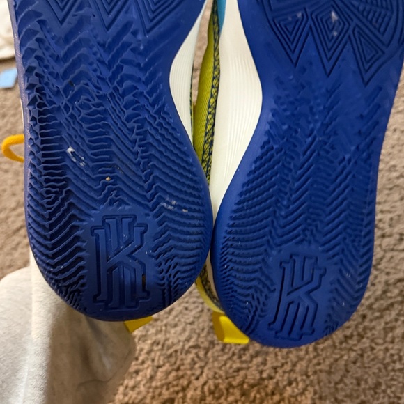 Nike kyrie flytrap - Picture 3 of 4
